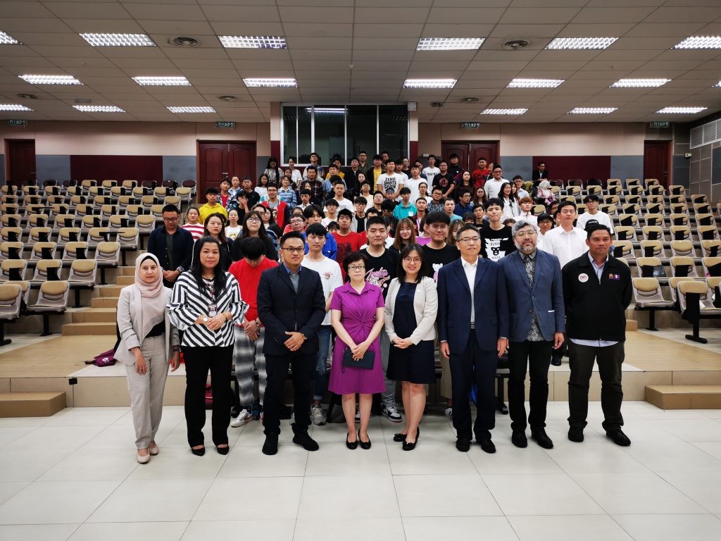 A Visit & Speech from China Consulate, Penang at USM, Penang – Phoenix